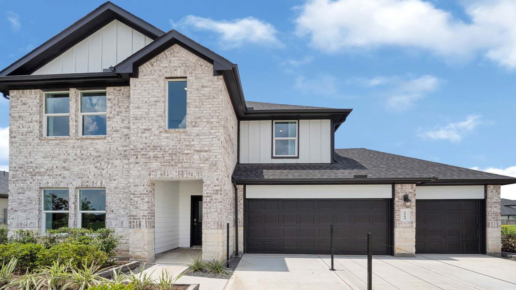 Exterior:Elevation Image 0.