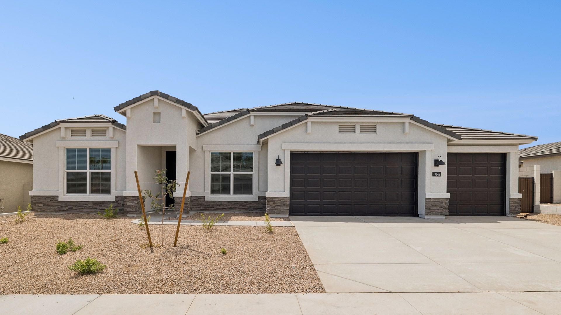 Exterior:Elevation Image 0.