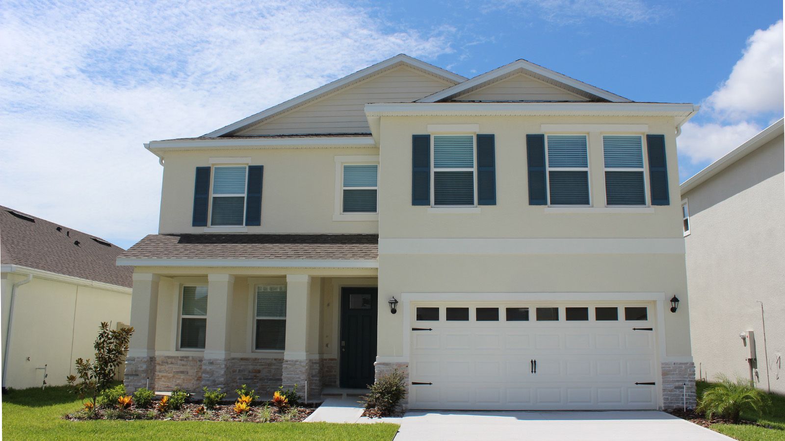 Exterior:Elevation Image 0.