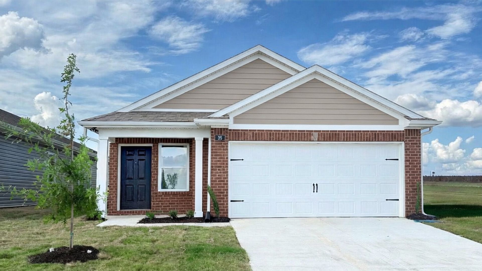 Exterior:Elevation Image 0.