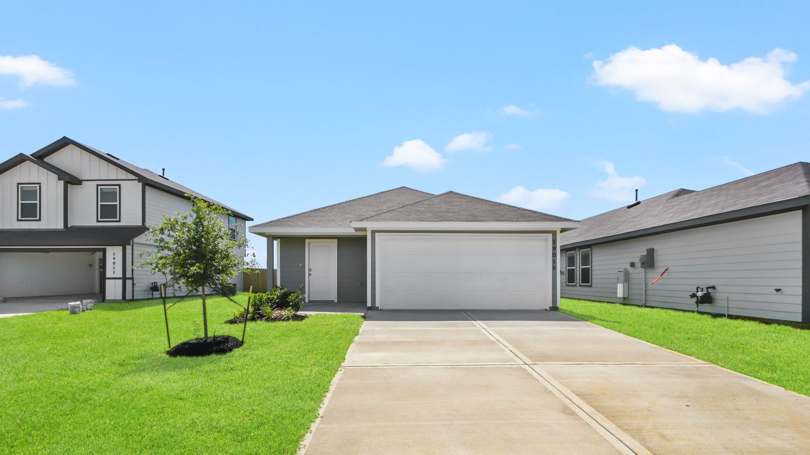 Exterior:Elevation Image 0.