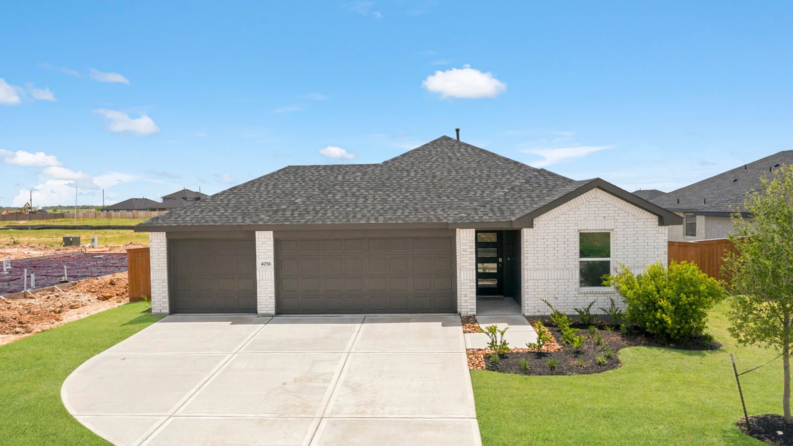 Exterior:Elevation Image 0.