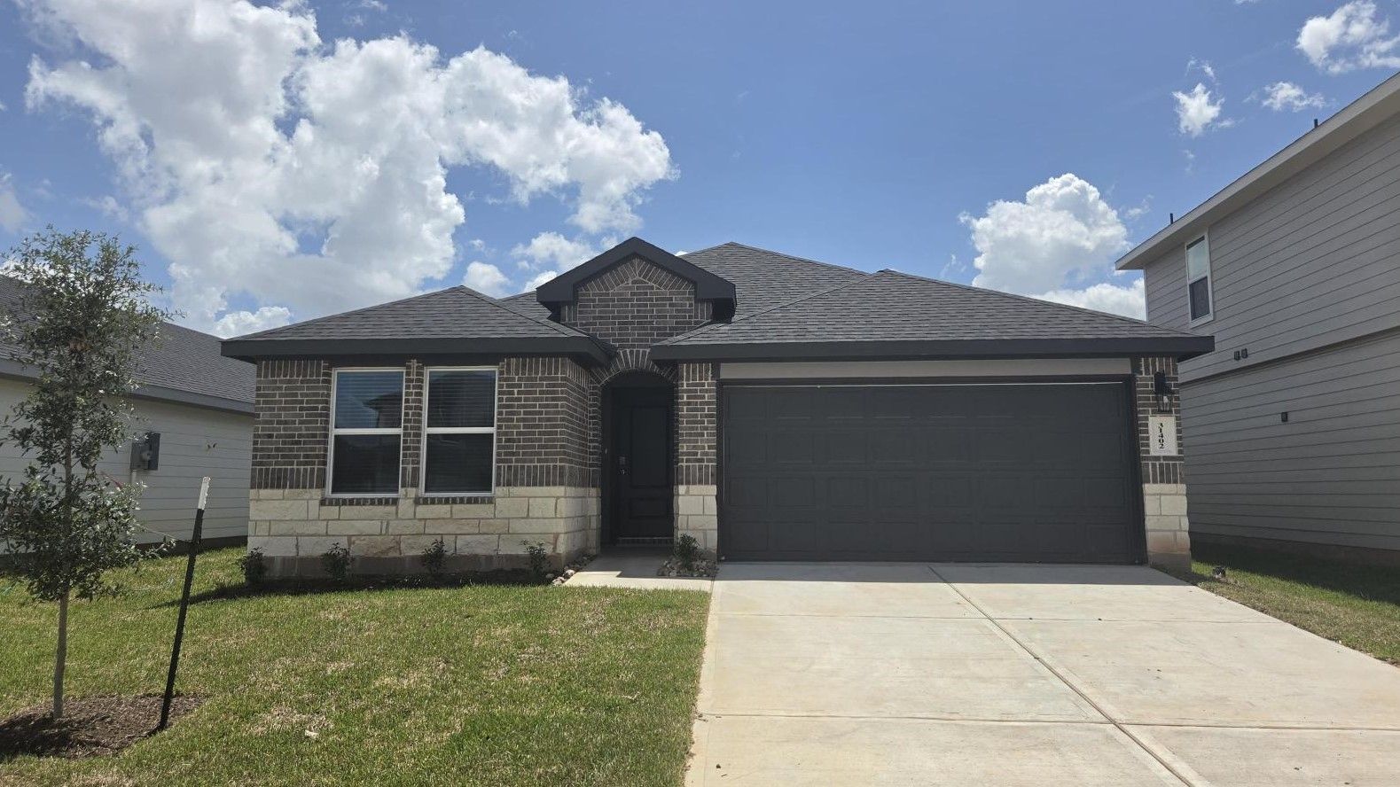 Exterior:Elevation Image 0.