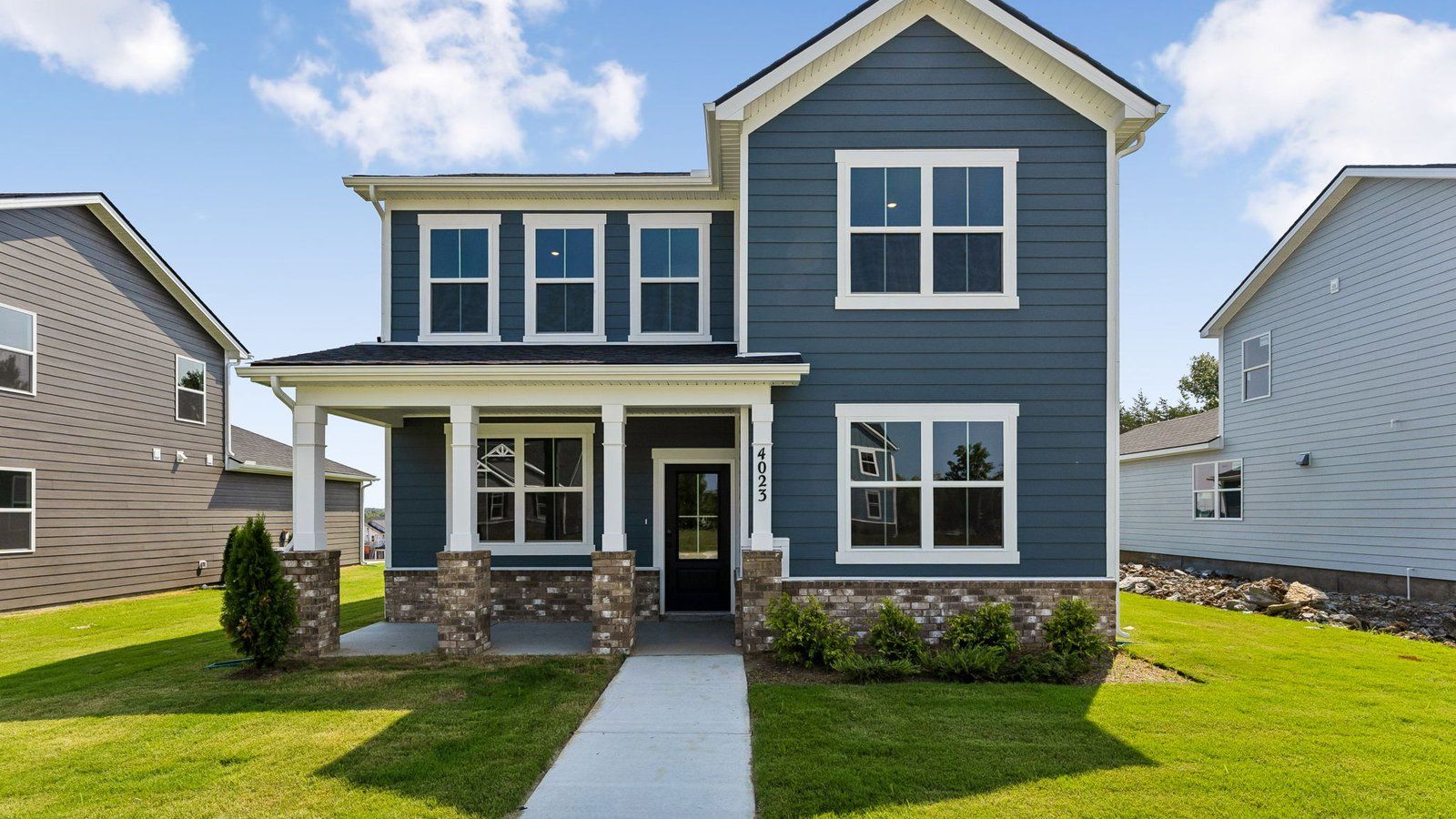 Exterior:Elevation Image 0.