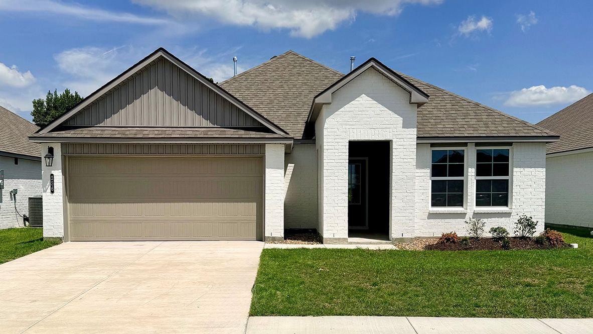Exterior:Elevation Image 0.