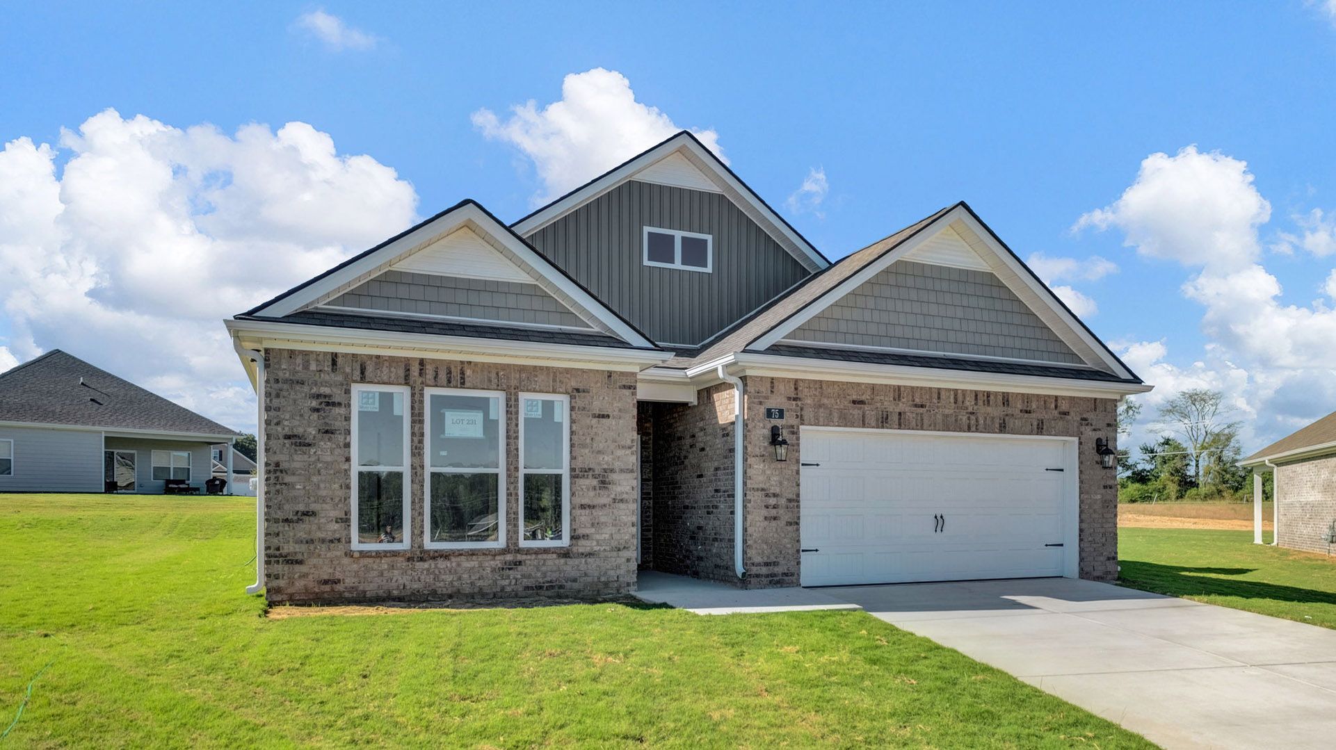 Exterior:Elevation Image 0.