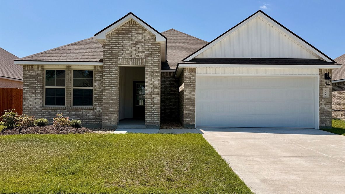 Exterior:Elevation Image 0.