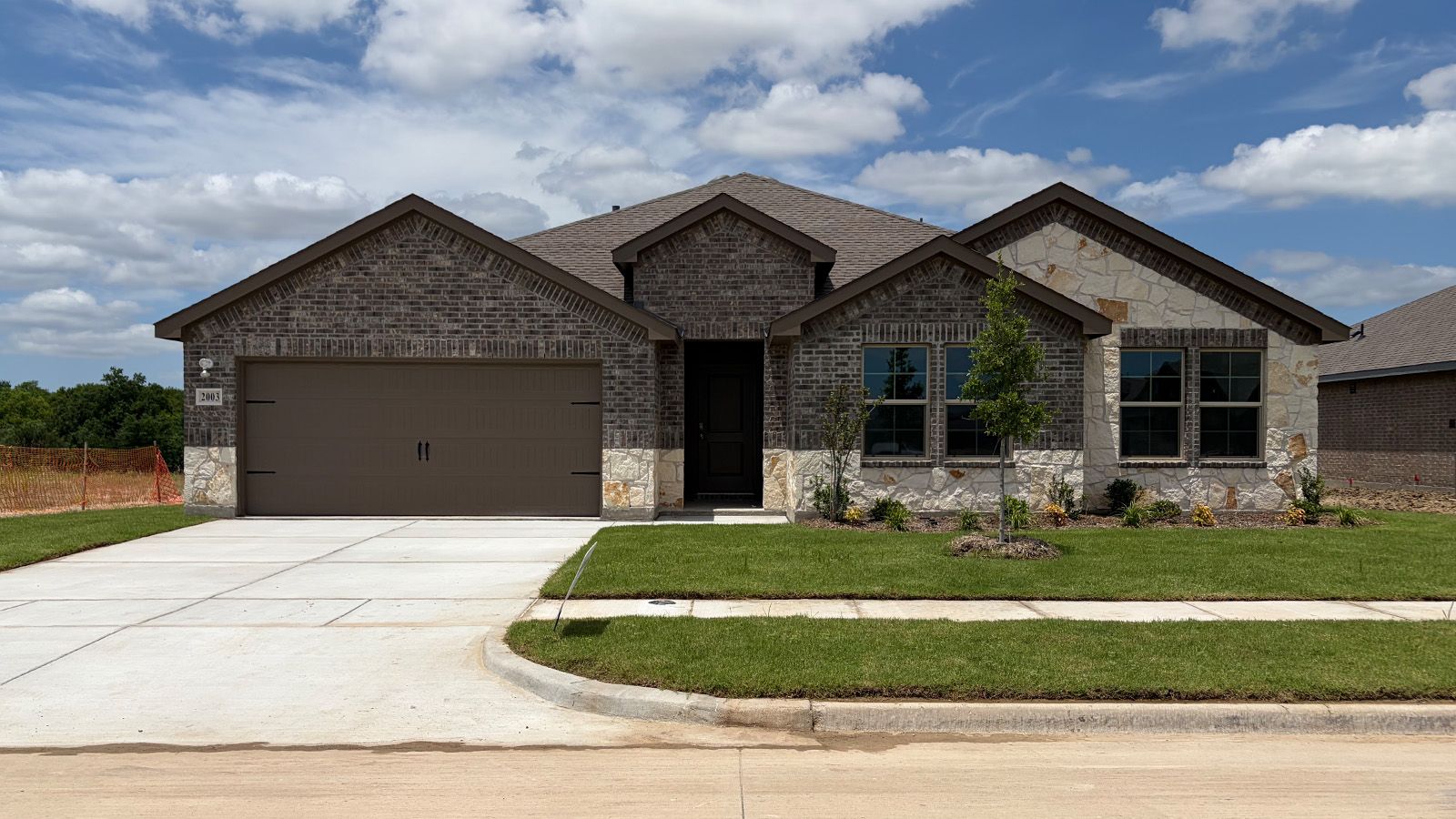 Exterior:Elevation Image 0.