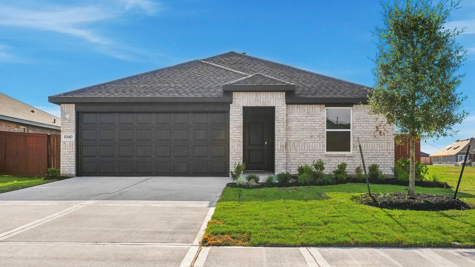 Exterior:Elevation Image 0.