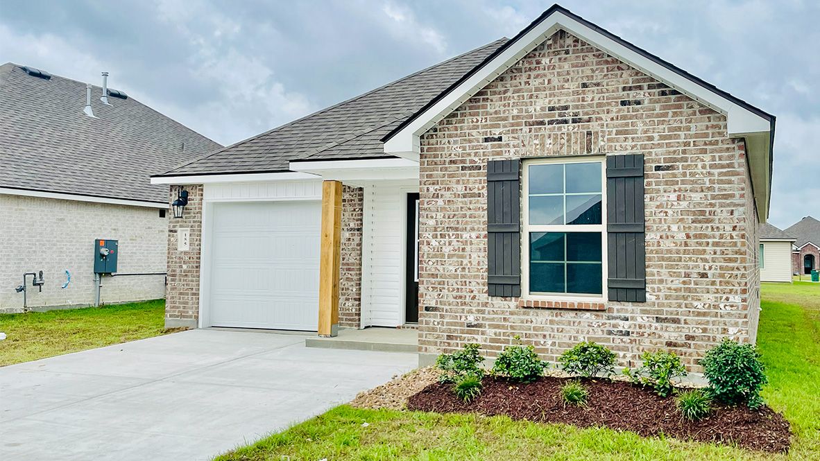 Exterior:Elevation Image 0.