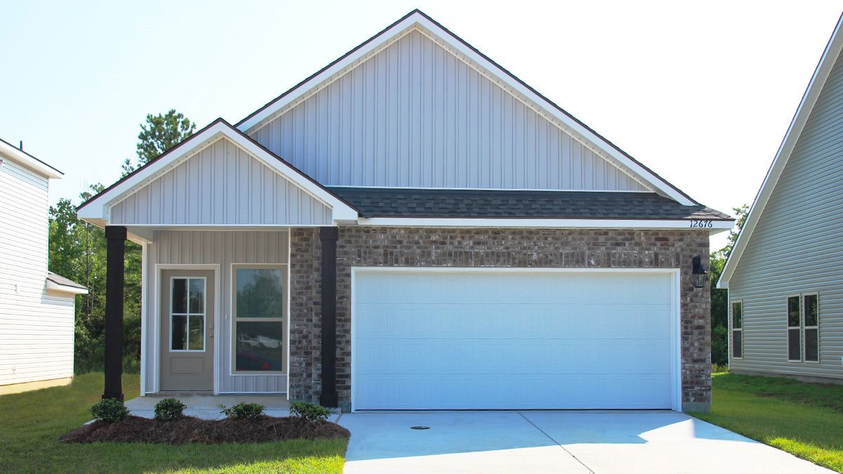 Exterior:Elevation Image 0.