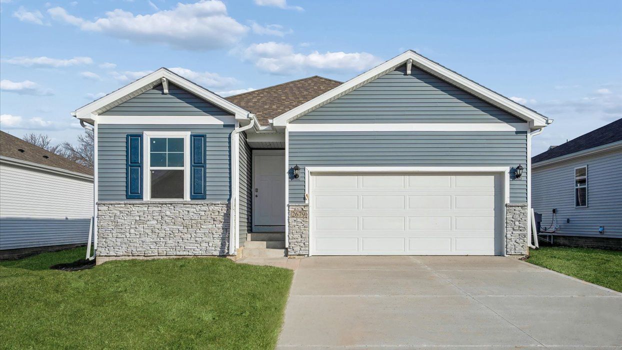 Exterior:Elevation Image 0.