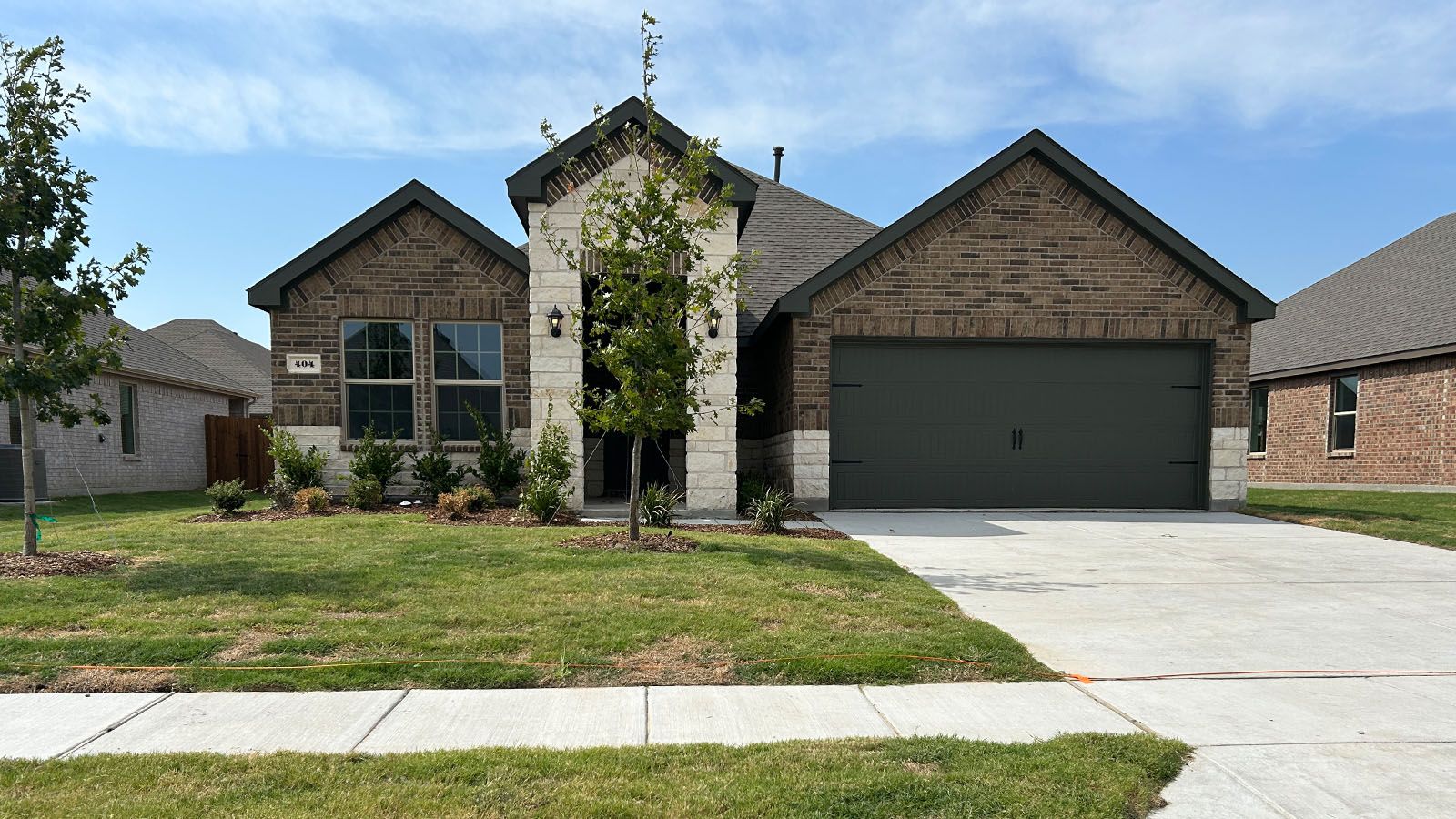 Exterior:Elevation Image 0.