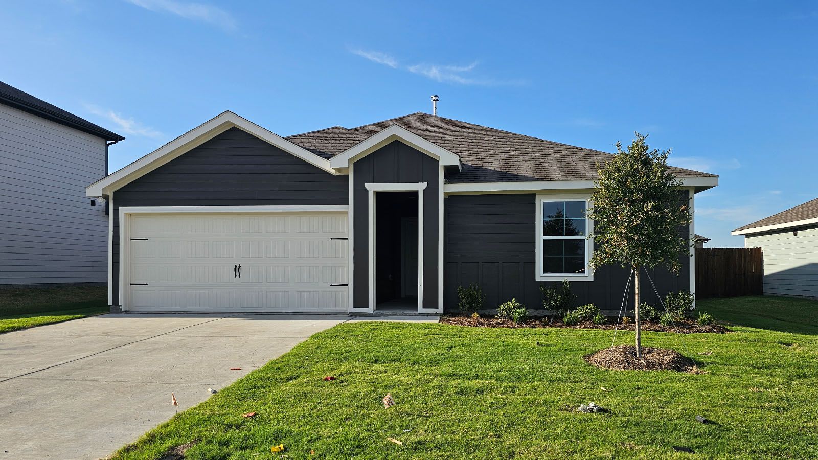 Exterior:Elevation Image 0.