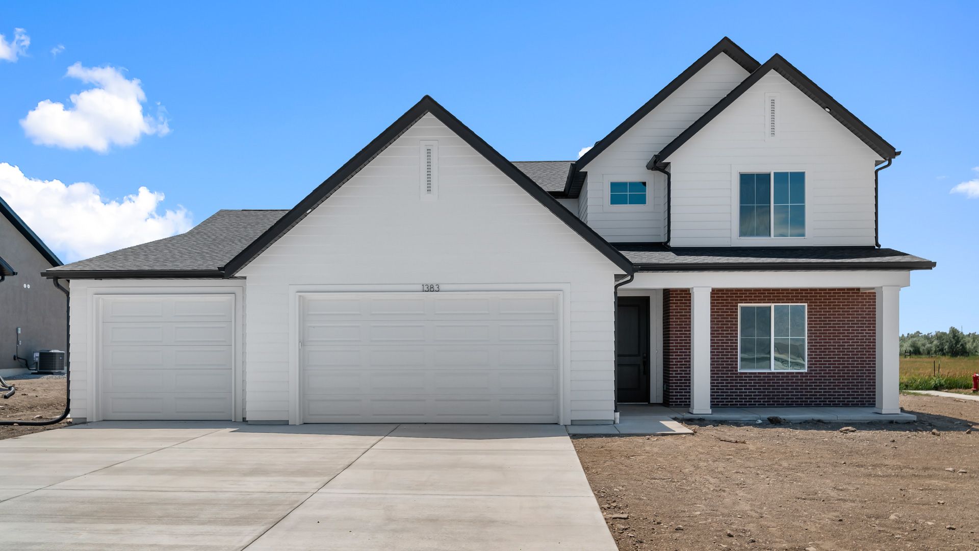 Exterior:Elevation Image 0.
