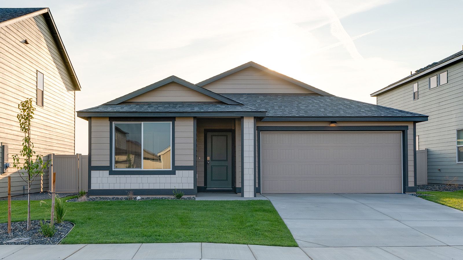 Exterior:Elevation Image 0.
