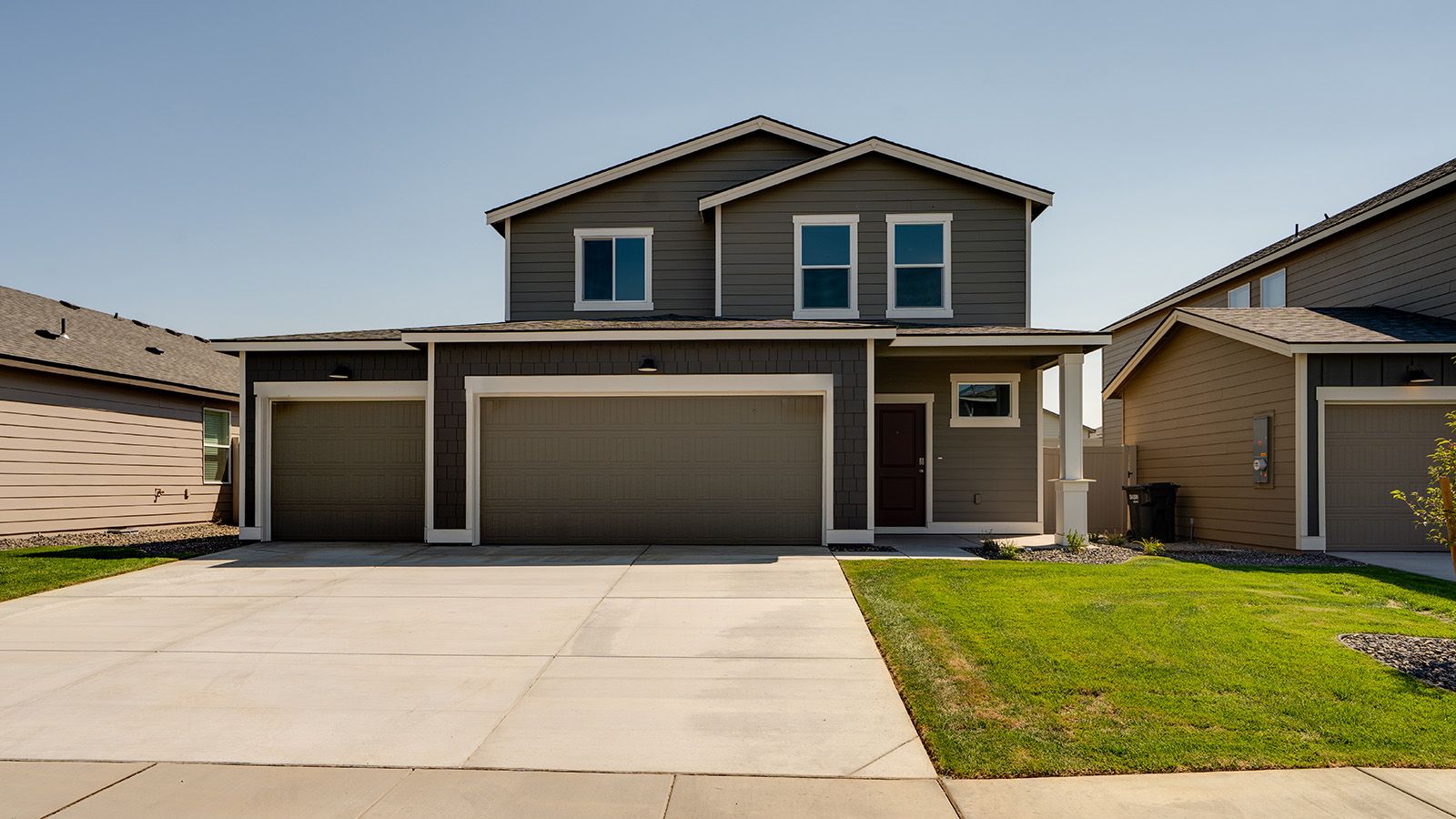 Exterior:Elevation Image 0.