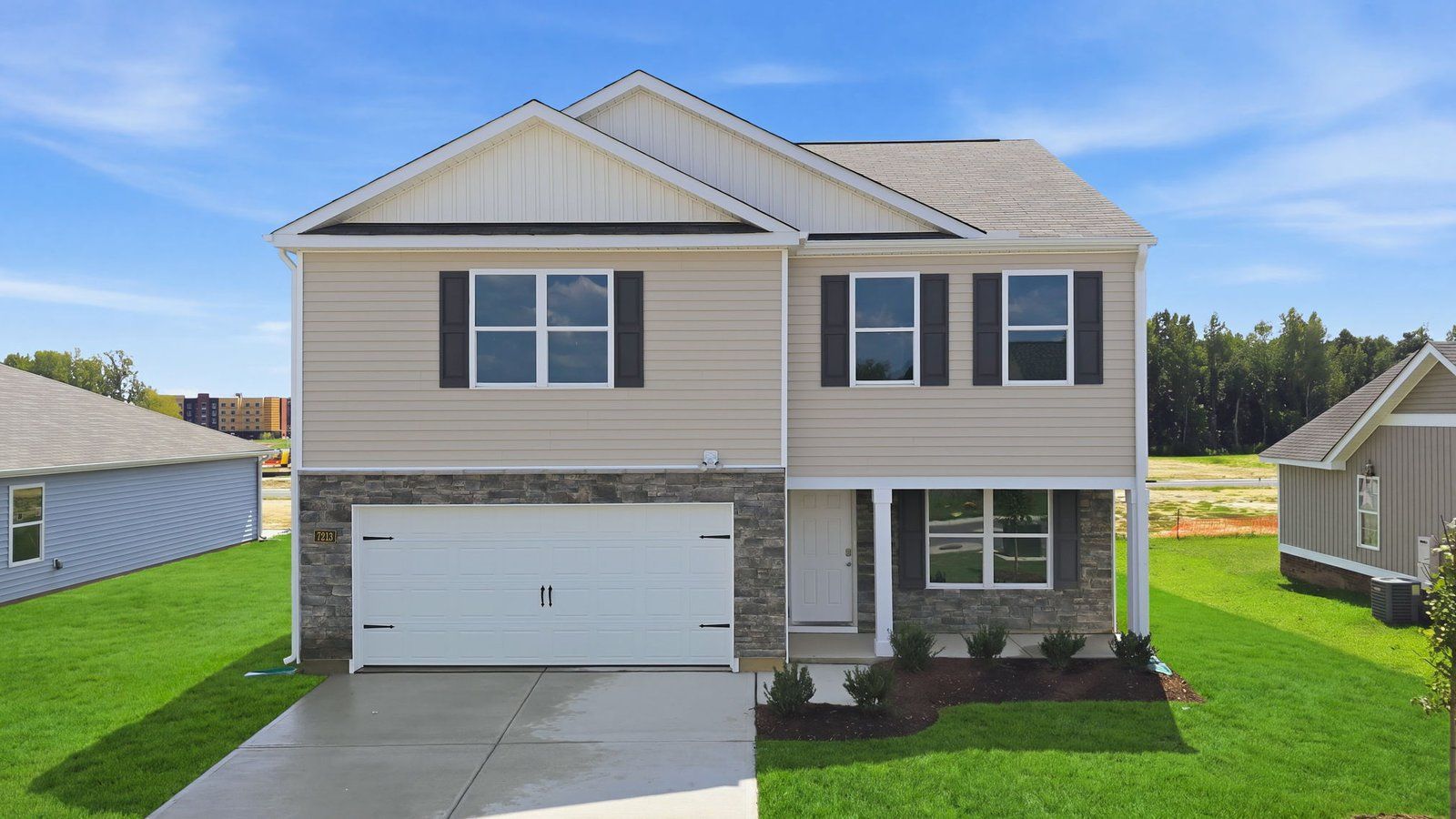 Exterior:Elevation Image 0.