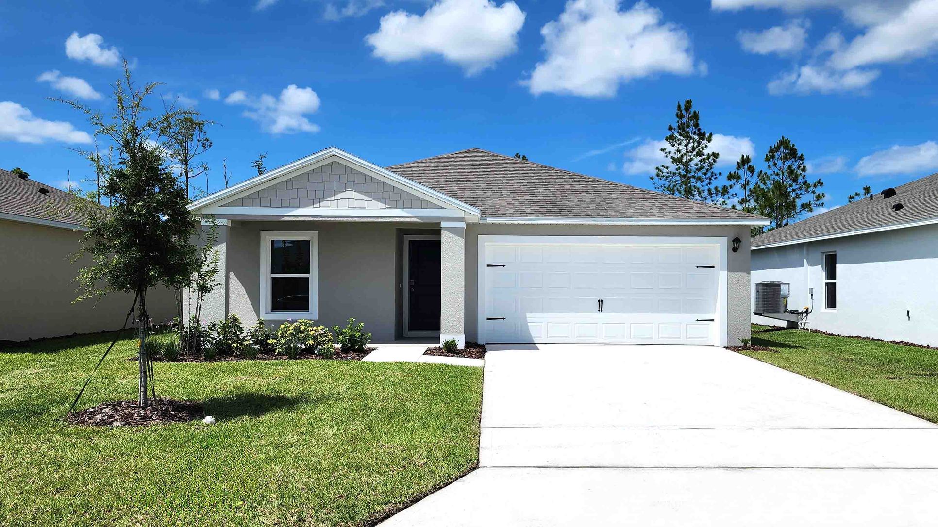 Exterior:Elevation Image 0.