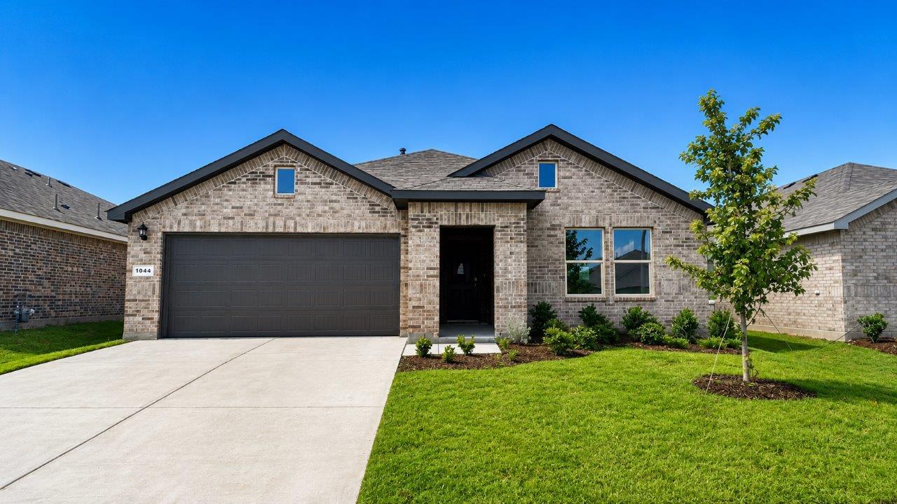 Exterior:Elevation Image 0.