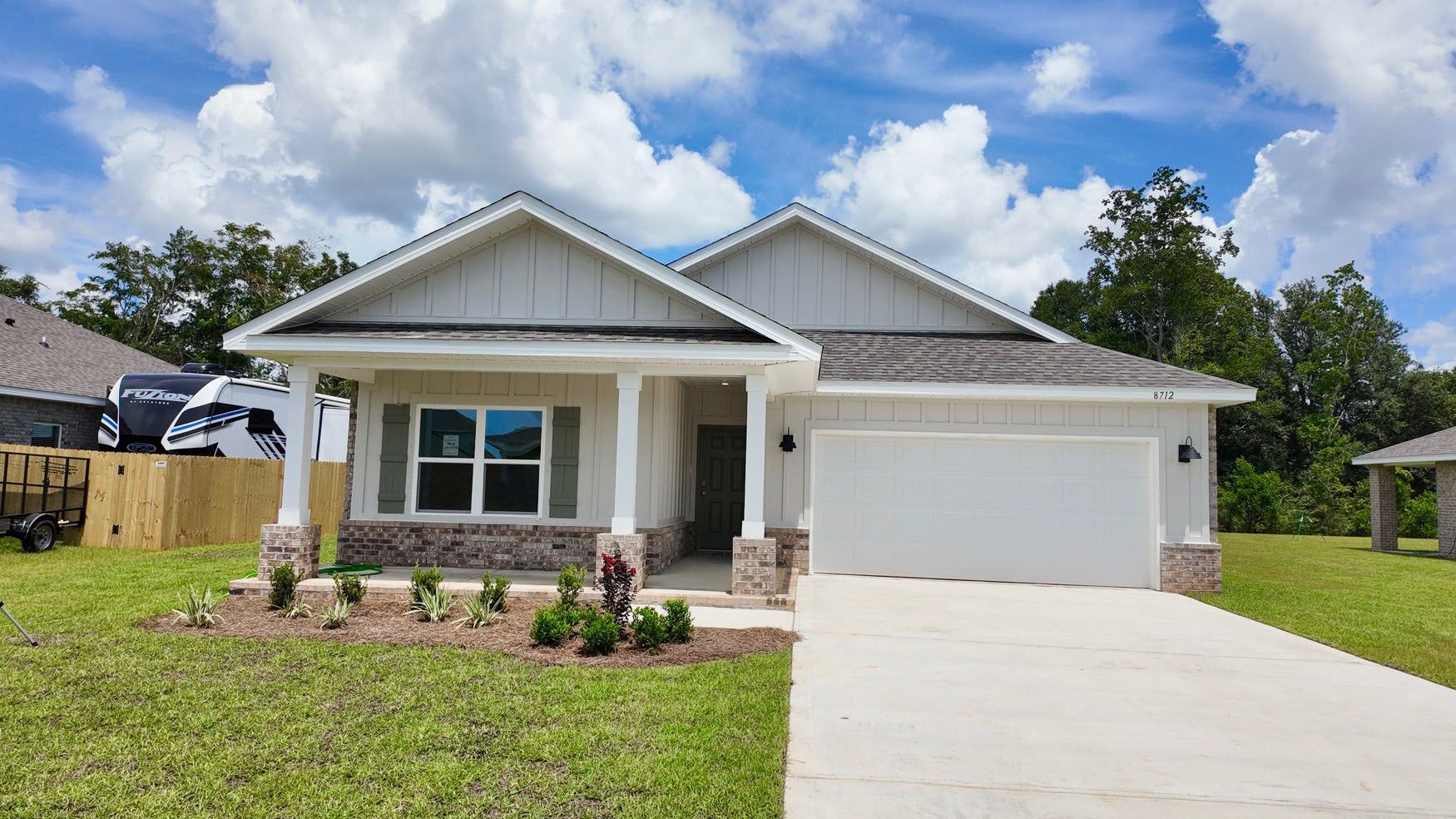 Exterior:Elevation Image 0.