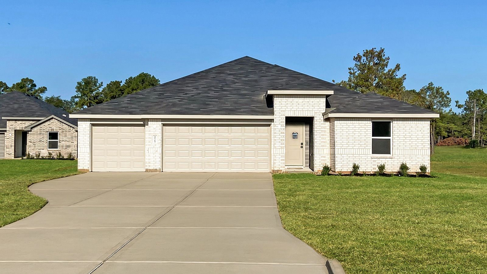 Exterior:Elevation Image 0.