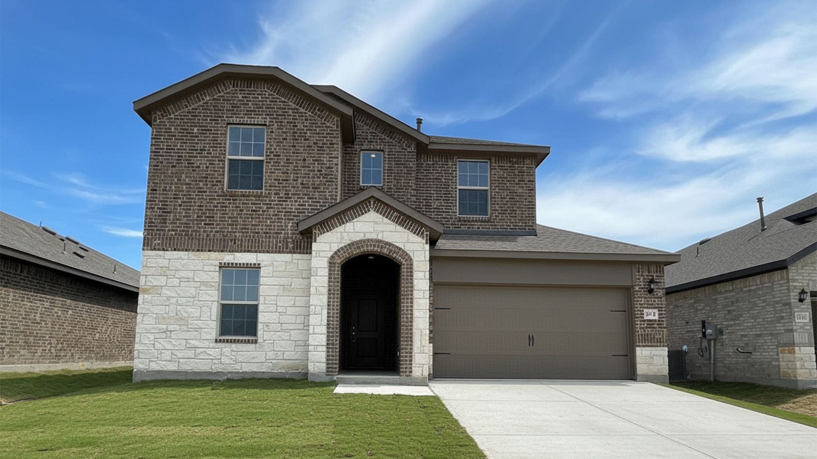 Exterior:Elevation Image 0.