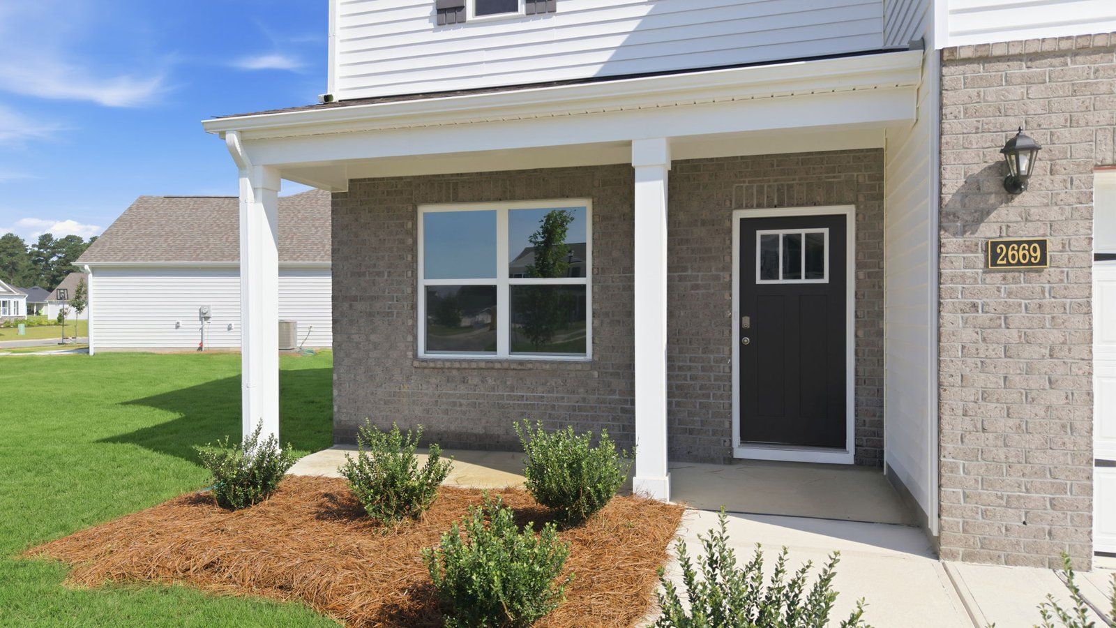 Exterior:Elevation Image 3.