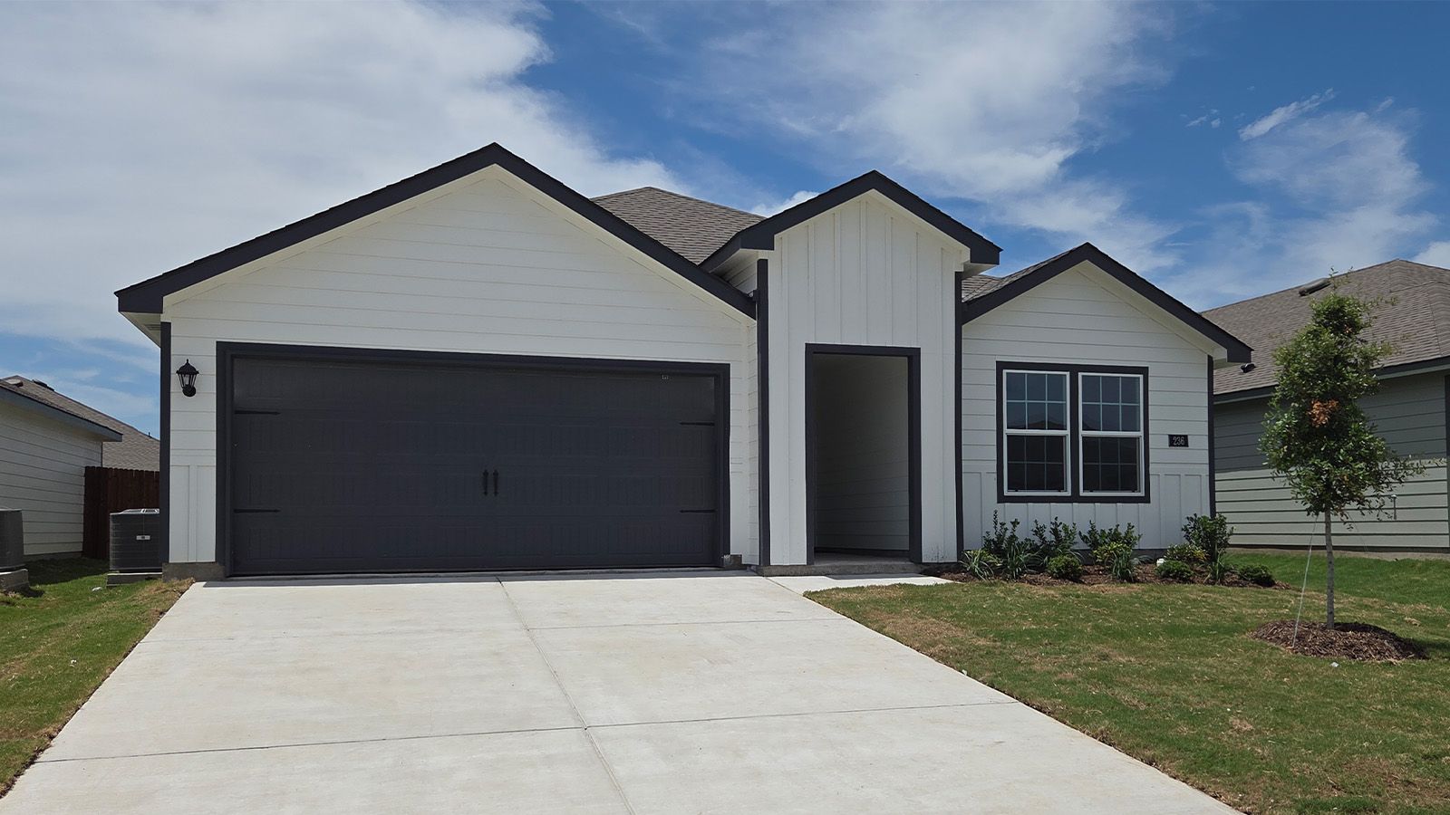 Exterior:Elevation Image 0.