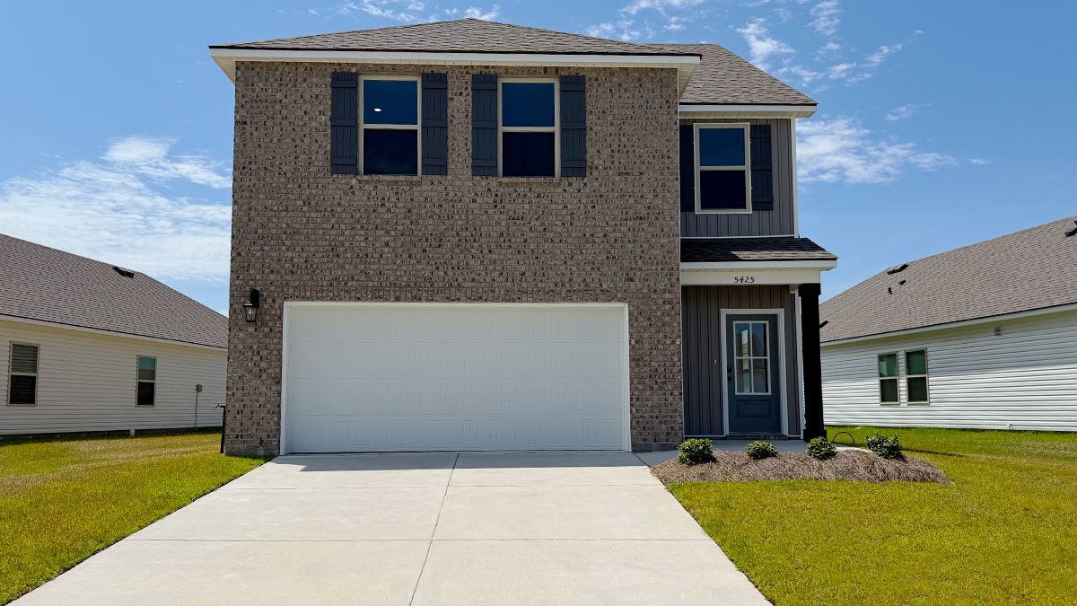Exterior:Elevation Image 0.
