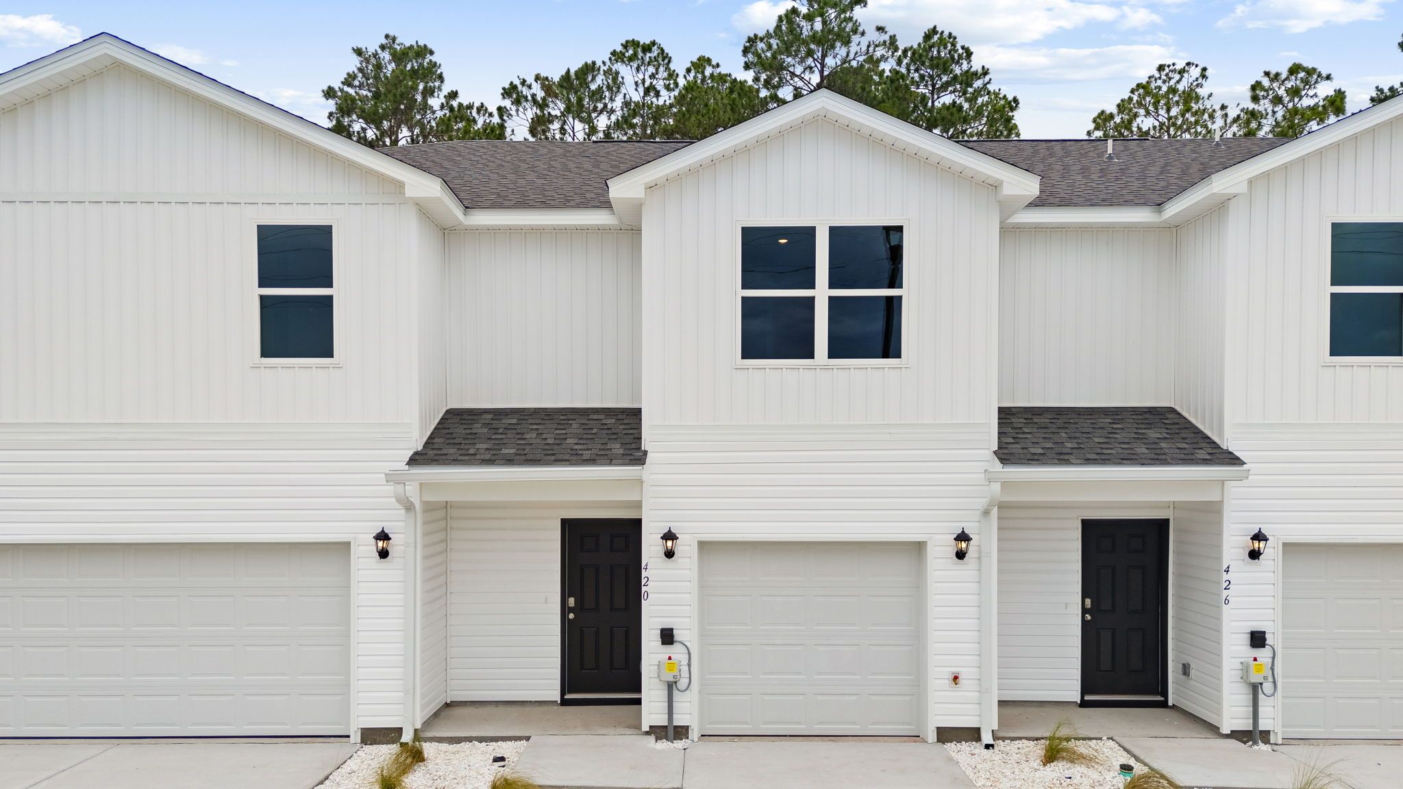 Exterior:Elevation Image 0.