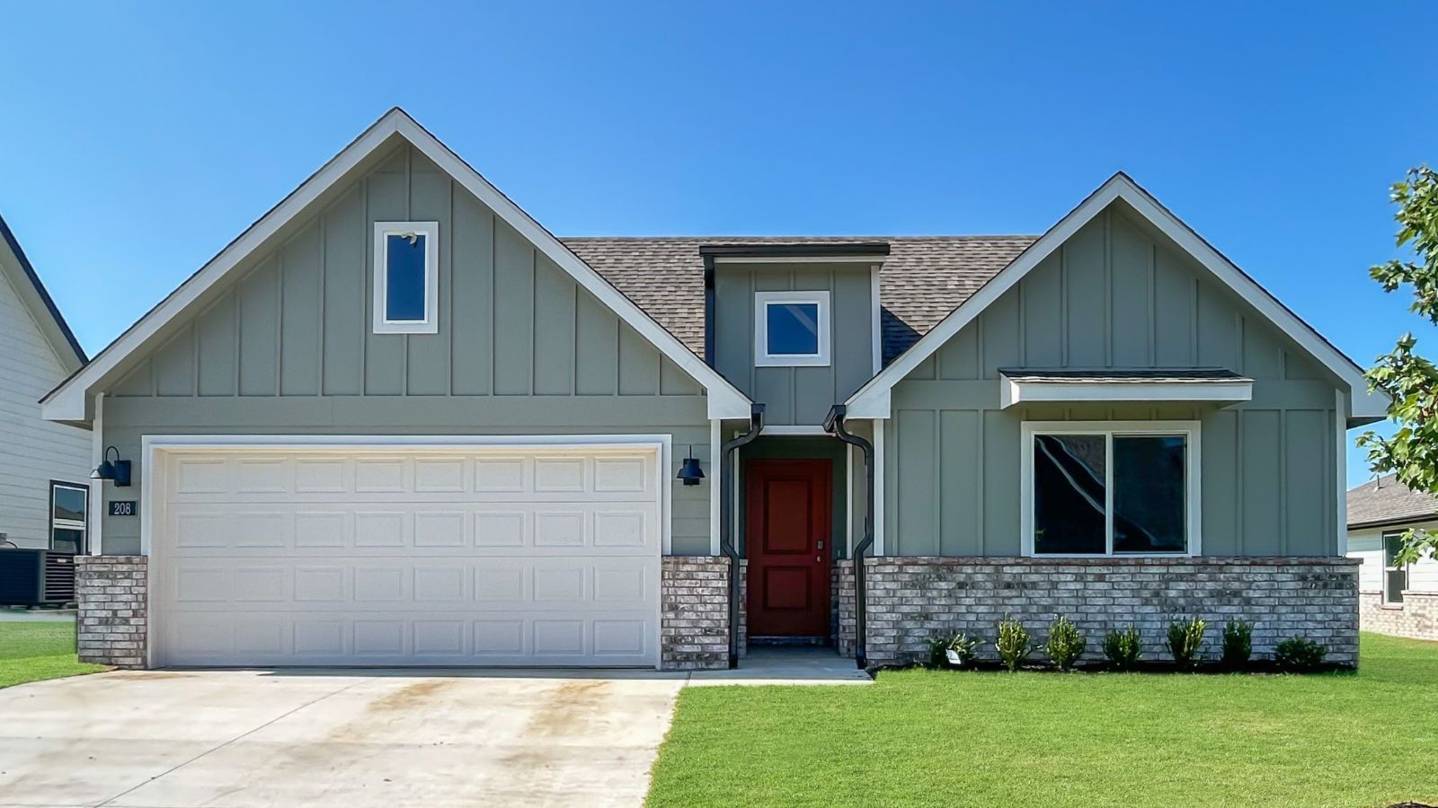 Exterior:Elevation Image 0.