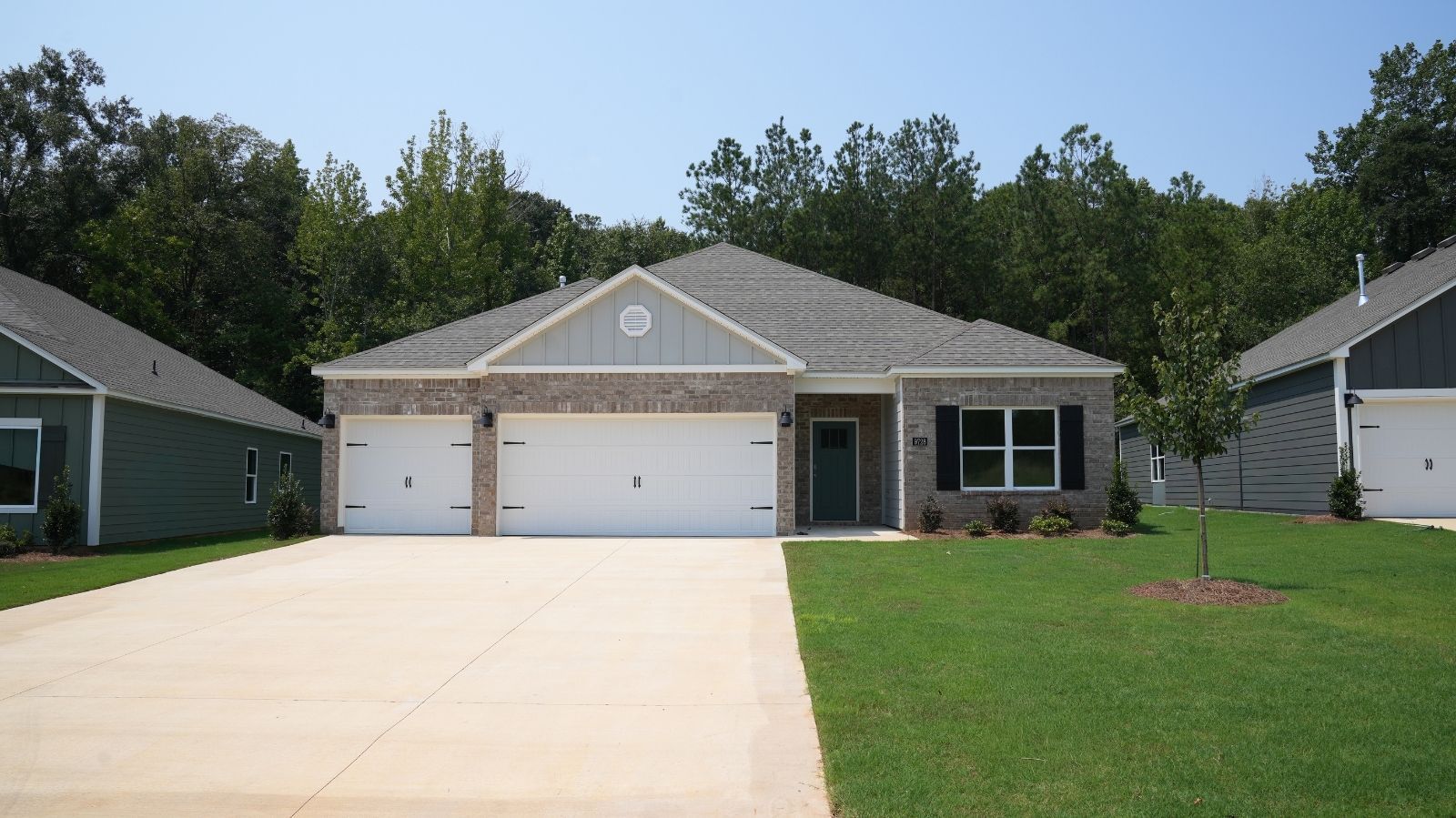Exterior:Elevation Image 0.