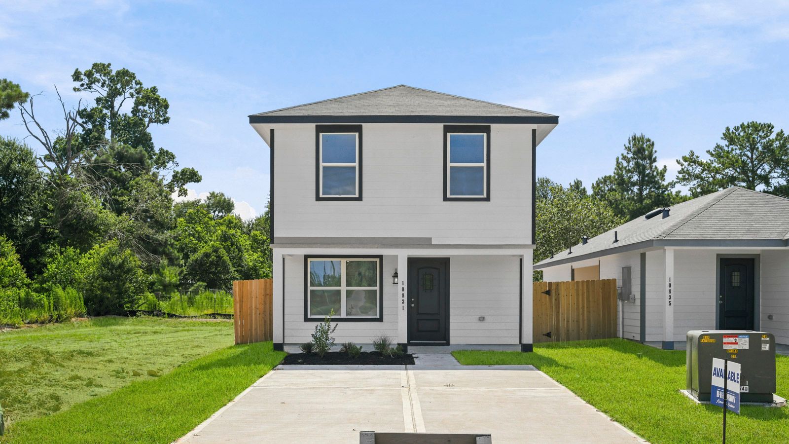 Exterior:Elevation Image 0.
