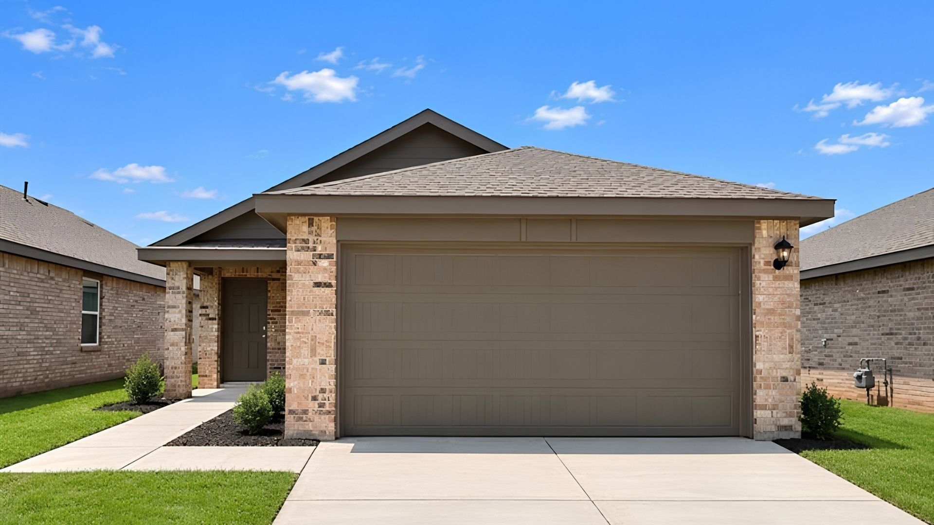 Exterior:Elevation Image 0.