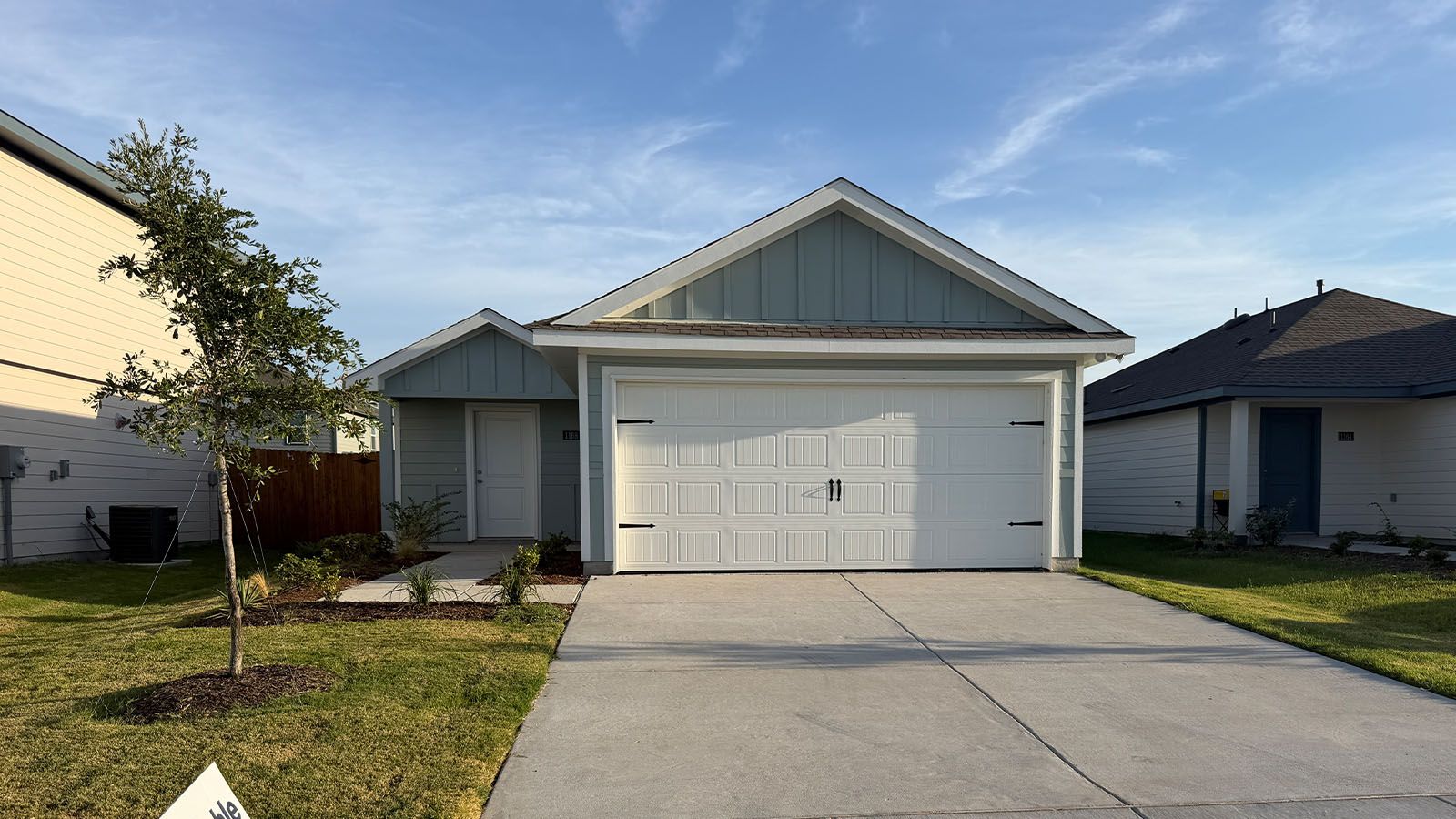Exterior:Elevation Image 0.