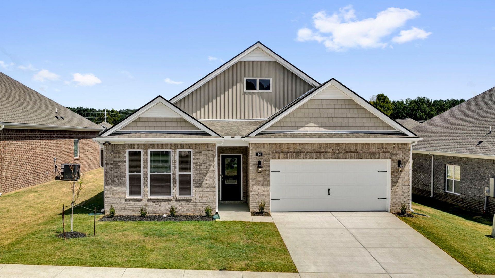 Exterior:Elevation Image 0.