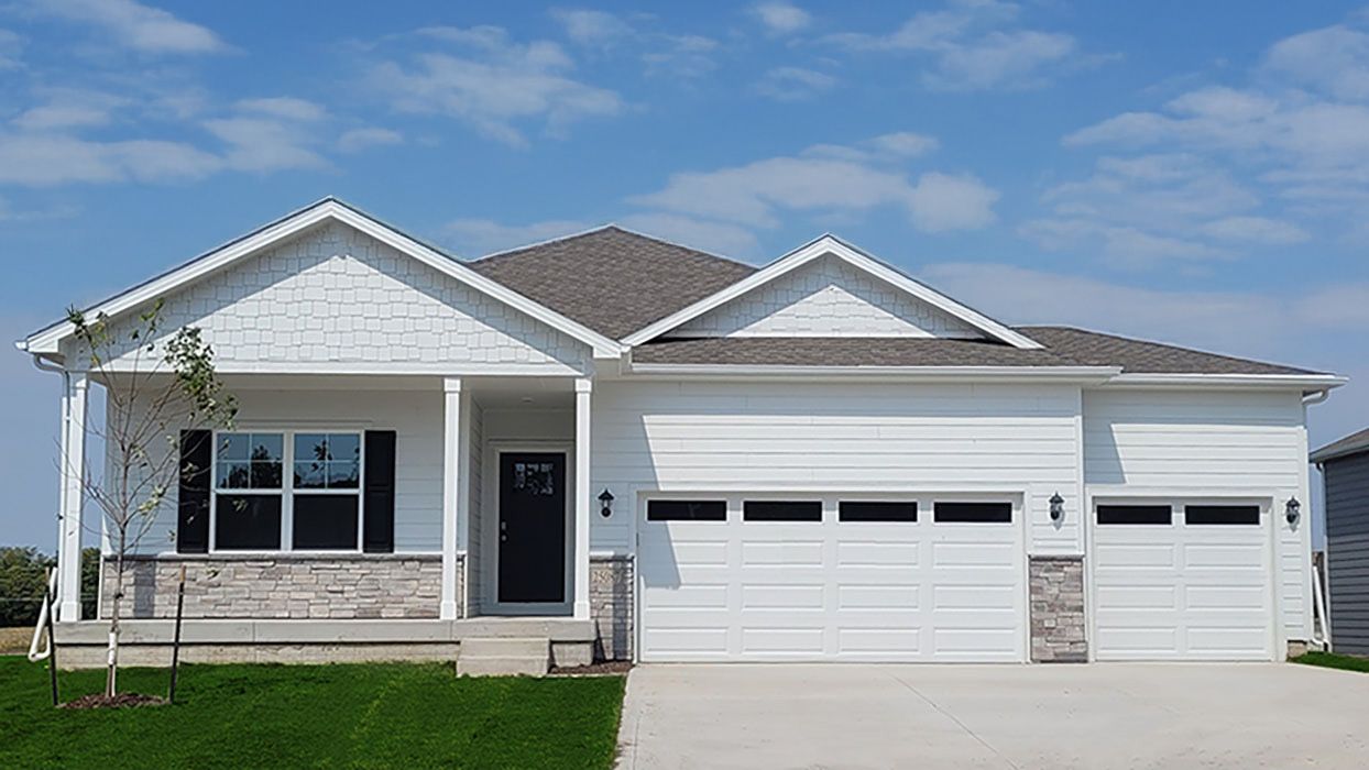 Exterior:Elevation Image 0.