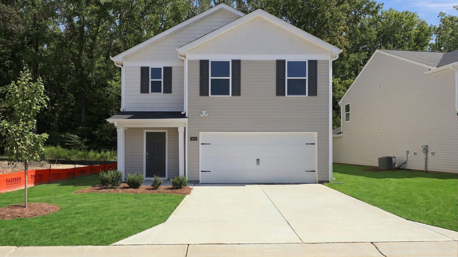 Exterior:Elevation Image 0.