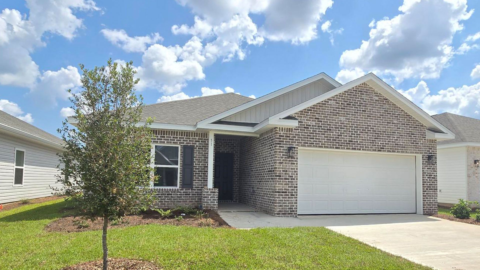 Exterior:Elevation Image 0.