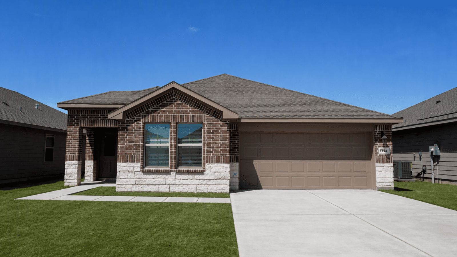 Exterior:Elevation Image 0.