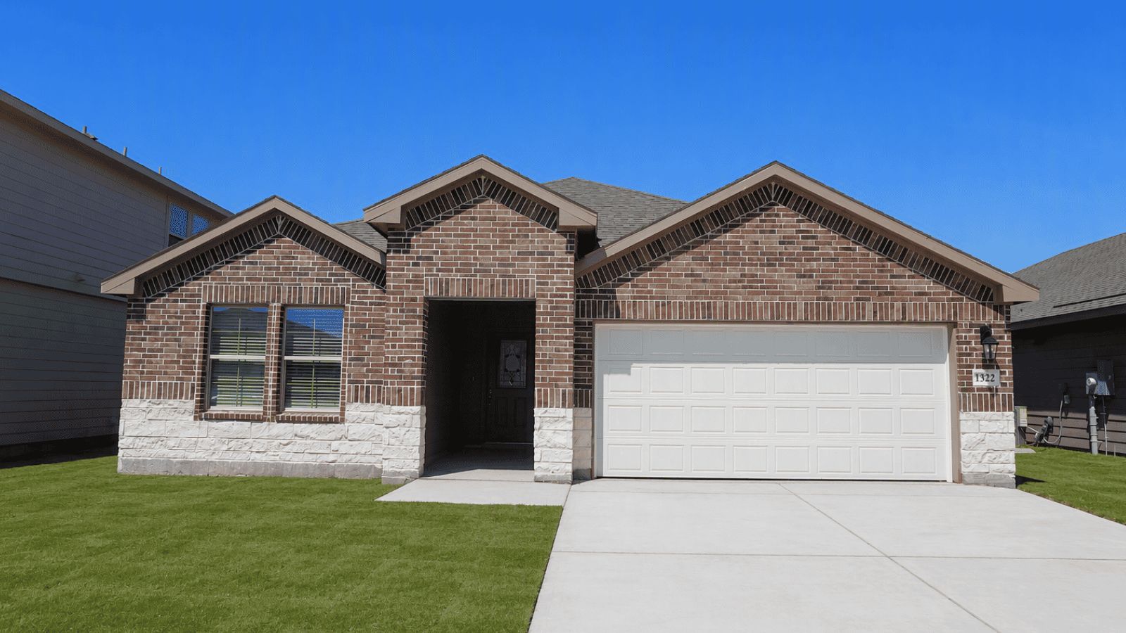 Exterior:Elevation Image 0.
