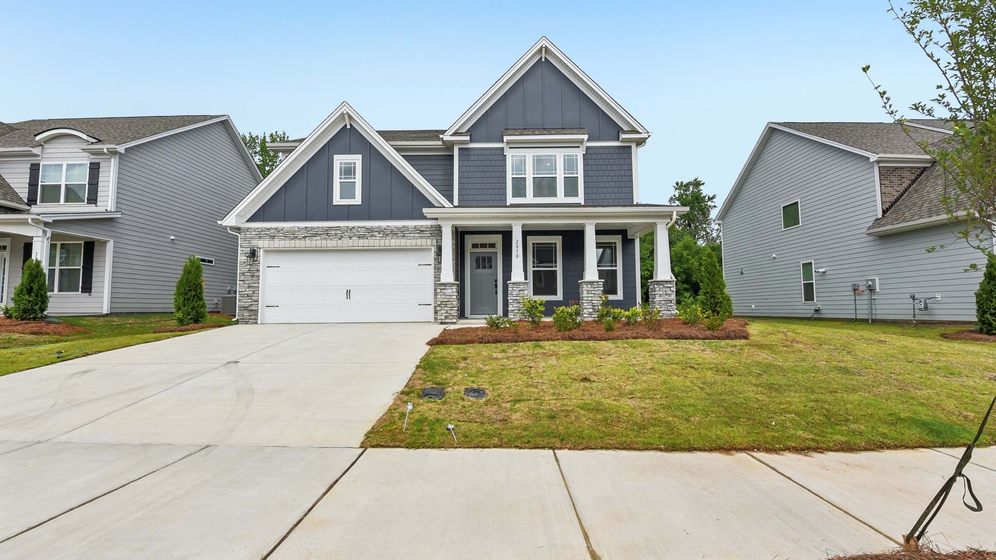 Exterior:Elevation Image 0.