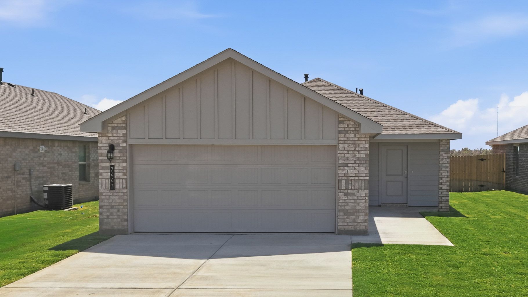 Exterior:Elevation Image 0.