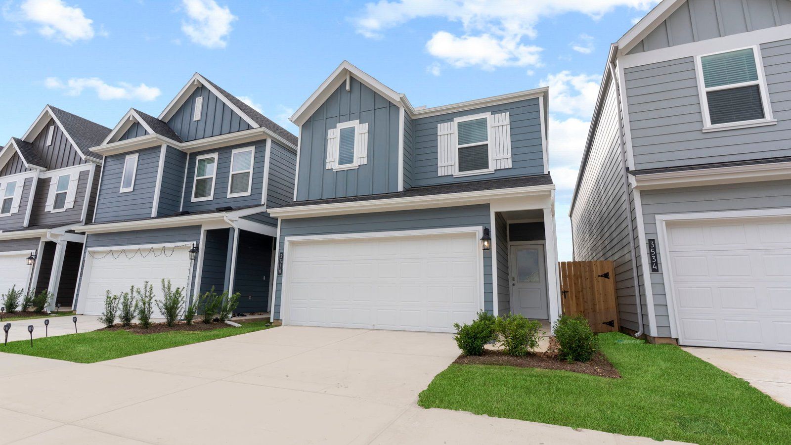 Exterior:Elevation Image 0.