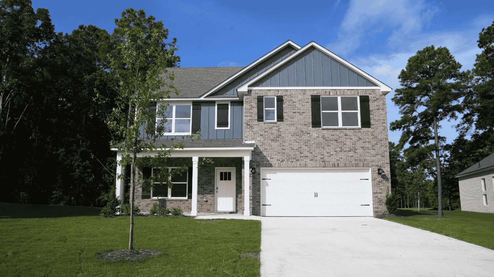 Exterior:Elevation Image 0.