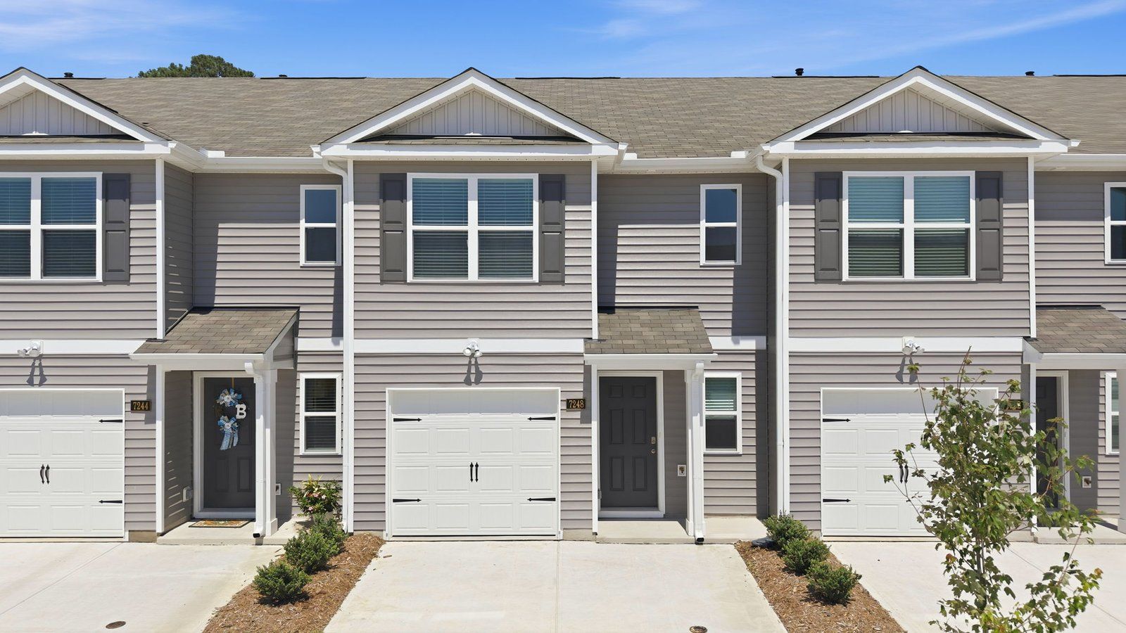 Exterior:Elevation Image 0.
