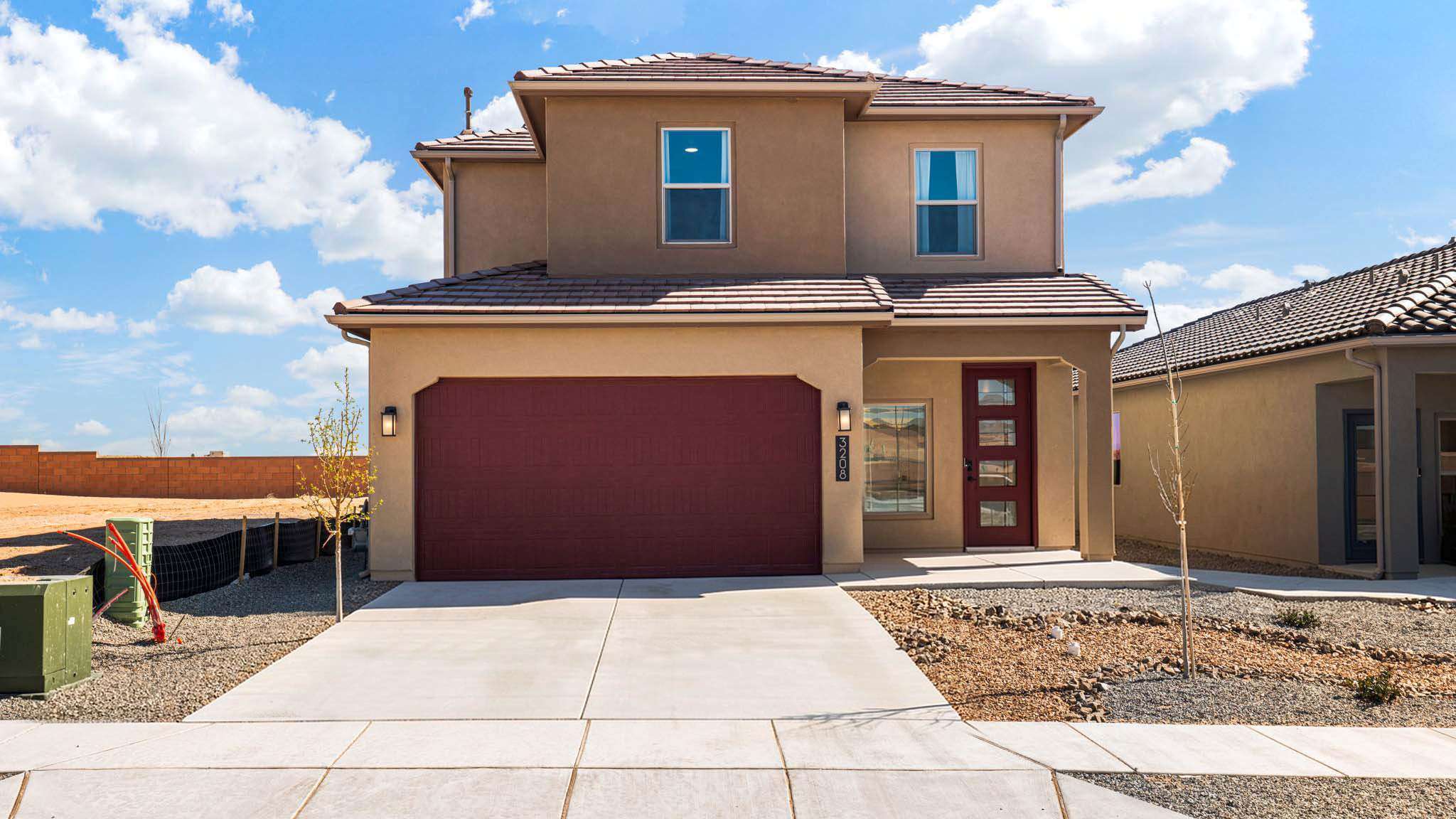 Exterior:Elevation Image 0.
