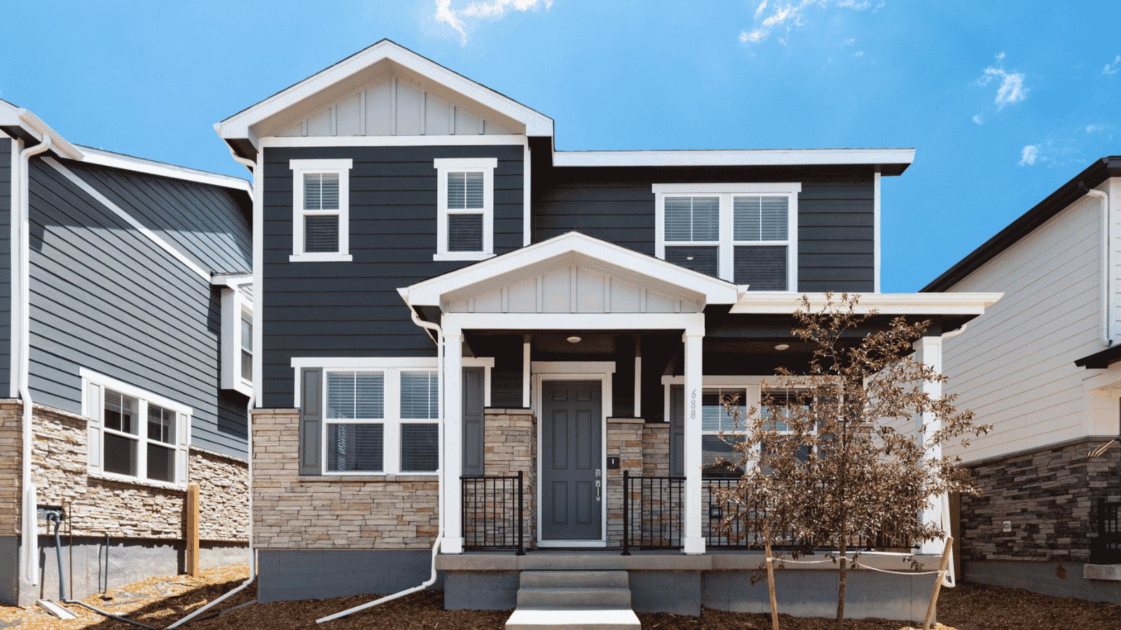 Exterior:Elevation Image 0.