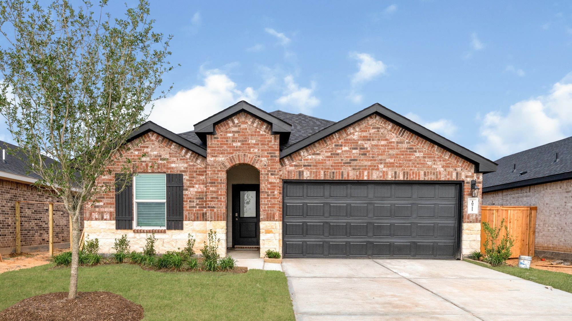 Exterior:Elevation Image 0.